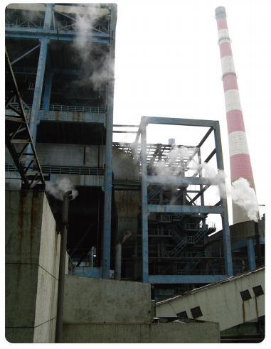 東營勝利發(fā)電廠新增脫硝設備基礎加固。( 2013年)